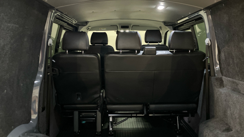 Volkswagen Transporter T32 Swb Diesel Special Edition 2.0 BiTDI 204 Sportline Black Ed Kombi Van DSG